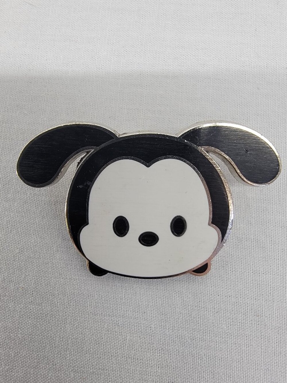 DISNEY Pin Trading ~ Tsum Tsum ~ Oswald The Lucky Rabbit ~ 2016